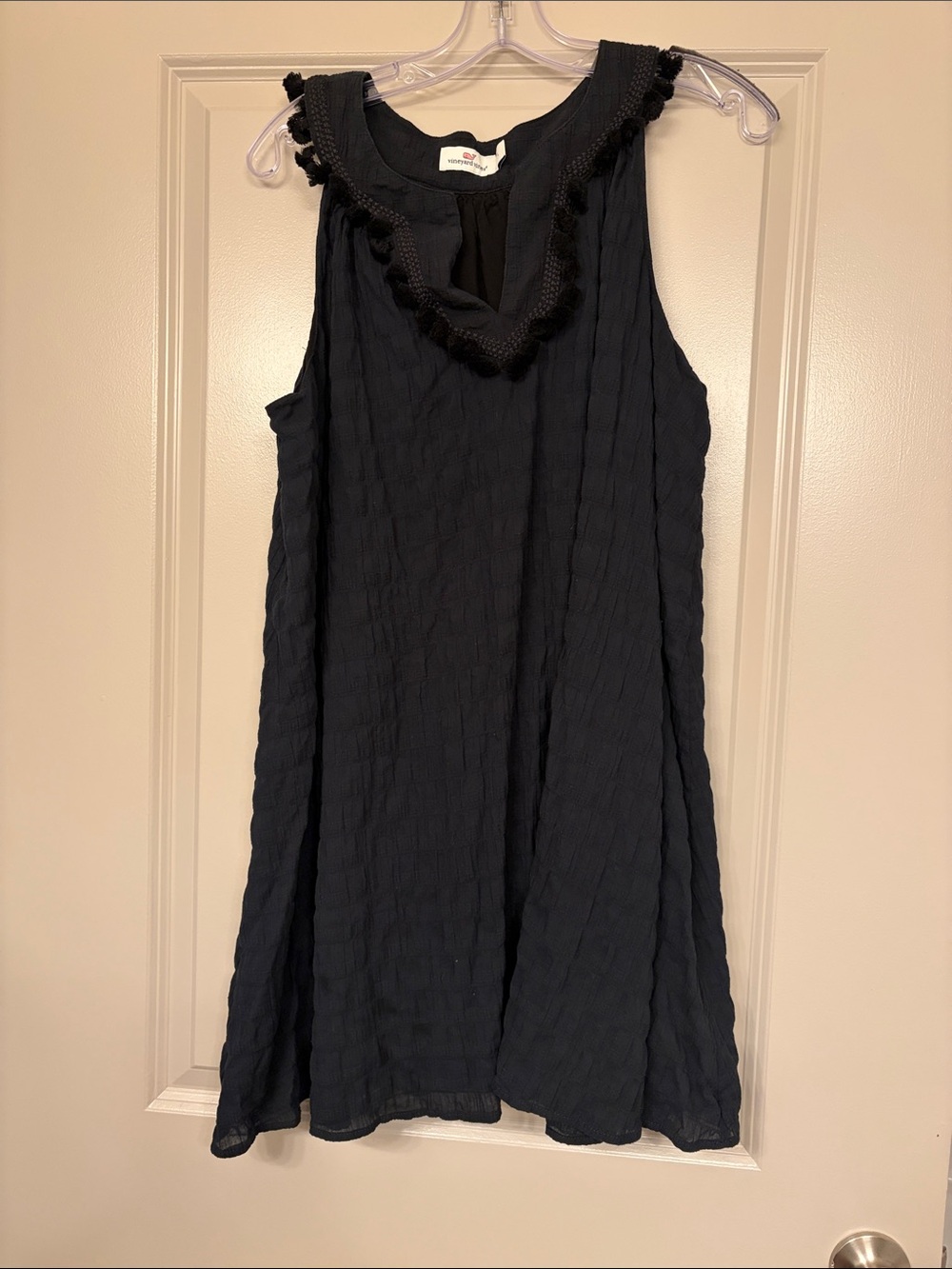 Vinyard Vines Black Sleeveless Ruffled V-Neck Swing Dress